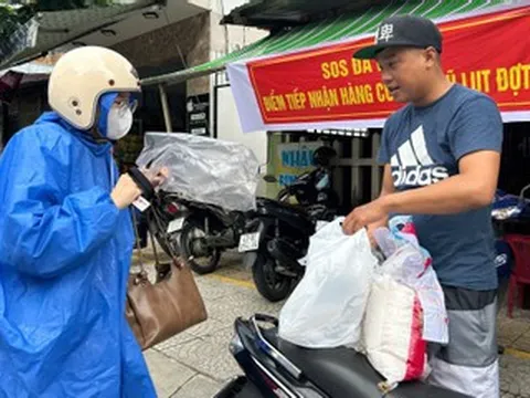 Người Đà Nẵng tất bật góp gạo, mì tôm gửi bà con vùng lũ miền Bắc