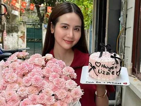 Huyền Lizzie nhận niềm vui bất ngờ, Jennifer Phạm trẻ trung bất chấp tuổi tác