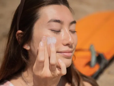 5 việc làm hàng ngày khiến nếp nhăn xuất hiện nhanh hơn