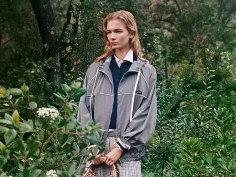 Không chỉ giữ ấm, áo khoác gió trở thành điểm nhấn trong phong cách thời trang thu - đông