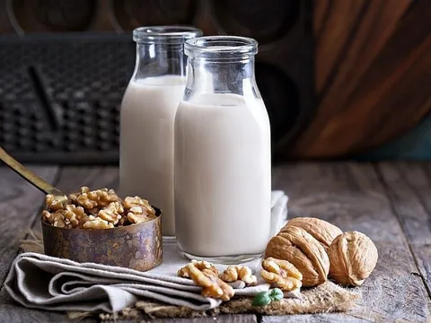 4 lưu ý khi uống sữa hạt giúp da đẹp, dáng thon