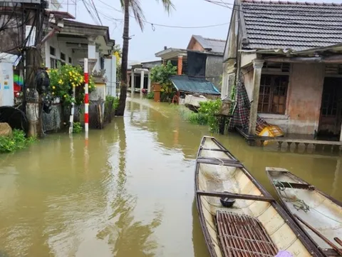 Gần 1 triệu học sinh nghỉ học tránh bão Fengshen