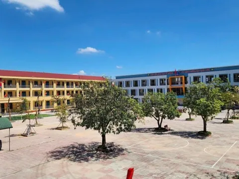 Hiệu trưởng nói gì về nhiều khoản vận động xã hội hóa xôn xao dư luận?