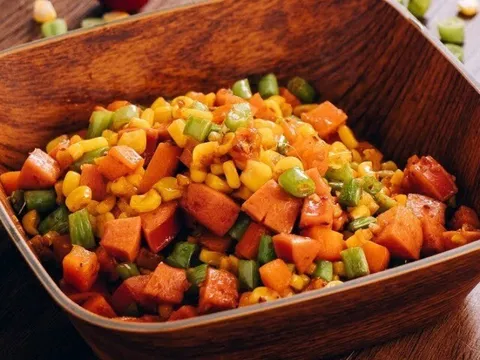 Loại rau ăn sống tốt hơn nhiều khi nấu chín, trẻ ăn nửa bát là đủ loại nhu cầu vitamin giúp tăng cường thị lực cho trẻ