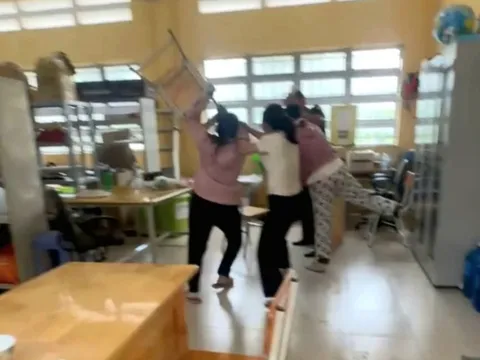 Thầy giáo ở Tây Ninh bị tố có tình cảm, 'đụng chạm' nữ sinh lớp 10