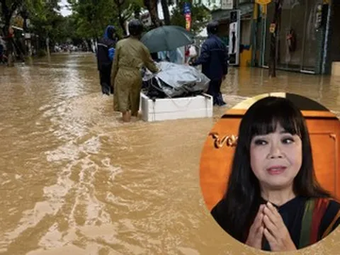 Ánh Tuyết thẫn thờ nhìn nước ngập lênh láng nhà, Tiểu Vy xót xa mưa lũ ở miền Trung
