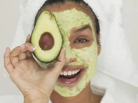 Làm đẹp từ gian bếp: Dưỡng da và tóc chuẩn spa với trái bơ