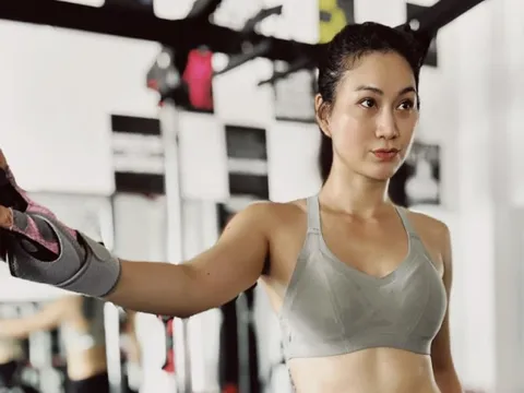 Diễn viên Phi Ngọc Ánh bị đánh máu đầy mặt, livestream cầu cứu