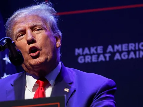 Lời kêu cứu của nhân viên giáo dục, y tế khi chính phủ Mỹ đóng cửa