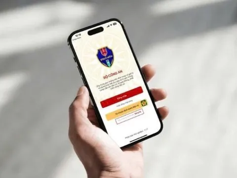 Cục CSGT hướng dẫn người dân liên kết tài khoản VNeTraffic với VNeID