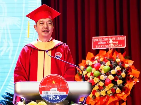 Hoàn thiện trí tuệ, đạo đức cống hiến cho cộng đồng