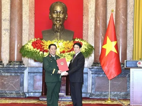 Ông Nguyễn Trọng Nghĩa được thăng quân hàm Đại tướng, giữ chức Chủ nhiệm Tổng cục Chính trị