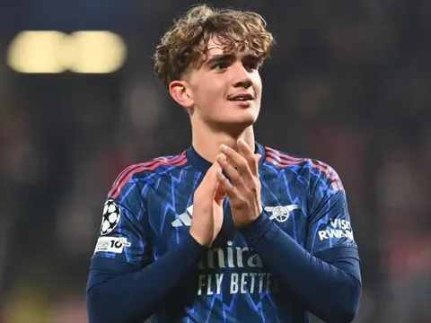 Tài năng trẻ của Arsenal viết nên cột mốc chưa từng có tại Champions League