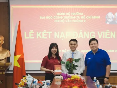 Chú trọng nâng cao chất lượng công tác kết nạp đảng viên