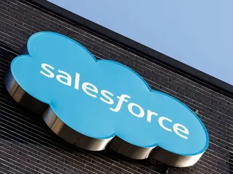 Khủng hoảng tại 1 công ty phần mềm 30 năm tuổi: Chỉ 2% khách hàng tương tác đều đặn, nội bộ chia rẽ, mất niềm tin