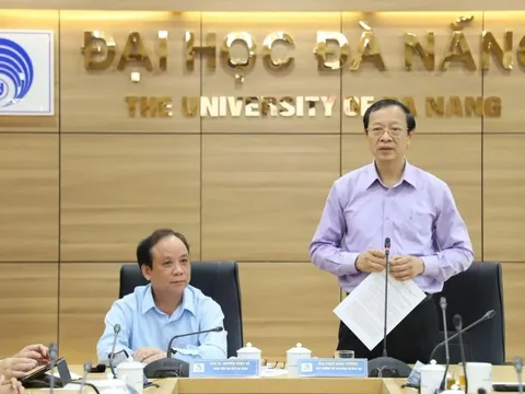 Chỉ đạo giãn, hoãn học phí cho sinh viên vùng lũ tại Đà Nẵng