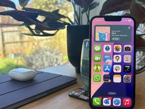 iPhone đời cao giá mềm của Apple lao dốc mạnh, giá thấp kỷ lục tại Việt Nam