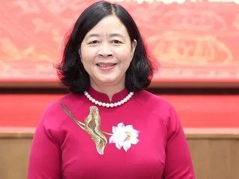 Bà Bùi Thị Minh Hoài giữ chức Chủ tịch Ủy ban Trung ương MTTQ Việt Nam