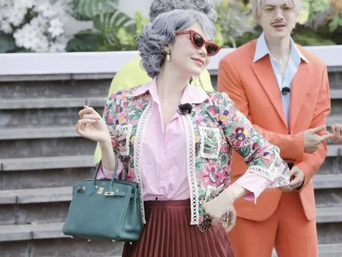 Nữ ca sĩ trở thành "gián điệp khổ nhất thế giới" xách Hermès nửa tỷ đồng chơi game show