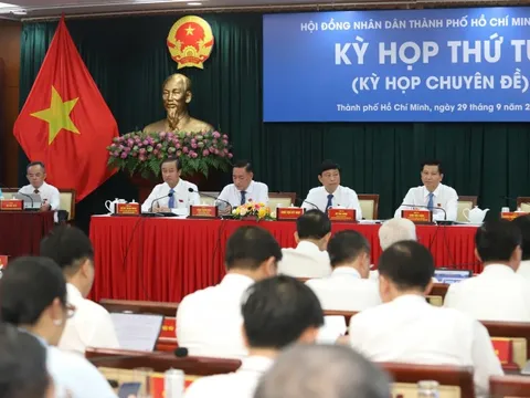 Thường trực HĐND TP HCM triệu tập kỳ họp chuyên đề