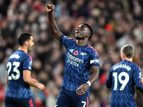 Saka khẳng định Arsenal đang phớt lờ mọi ý kiến bên ngoài