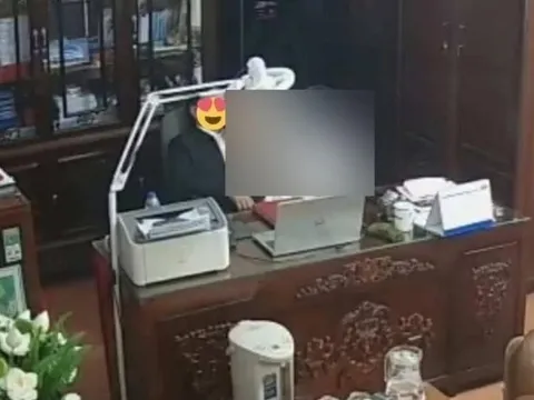 Tin mới vụ lộ clip 'không chuẩn mực' của chủ tịch trường ở Ninh Bình