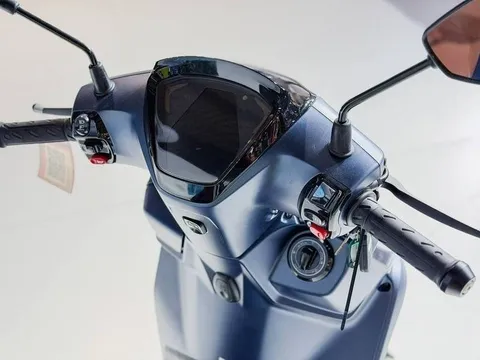 Hãng xây nhà máy ở Bình Dương ra mắt xe tay ga hybrid đầu tiên: phanh ABS, siêu tiết kiệm xăng, đe dọa thay thế Honda SH125