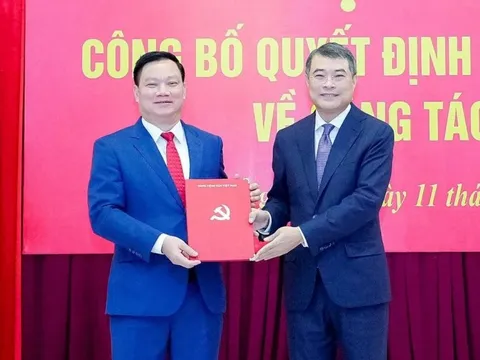 Chủ tịch UBND tỉnh Hưng Yên làm Bí thư Tỉnh ủy Nghệ An