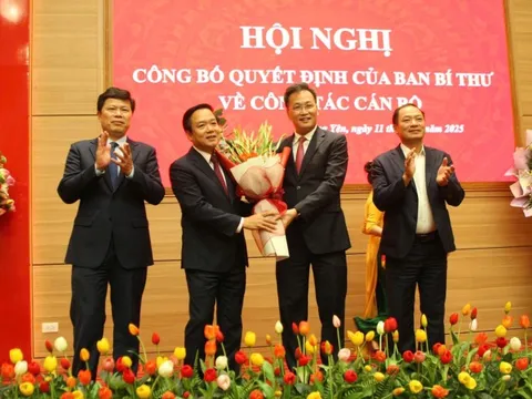 Chủ tịch tỉnh Ninh Bình Phạm Quang Ngọc làm Phó Bí thư Tỉnh ủy Hưng Yên