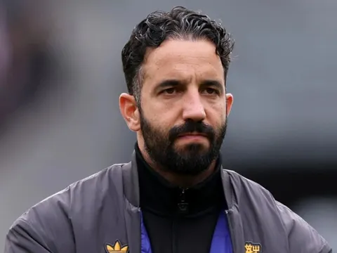 Bão tố vẫn bao quanh: Man Utd tiến bộ thực sự hay ảo tưởng?