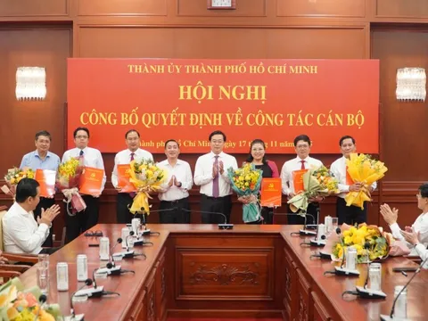 Thành ủy TP HCM điều động nhiều cán bộ về phường, xã để "tác chiến ngay"