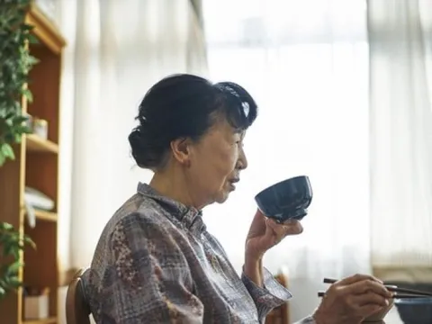 Nhiều người tưởng tôi bị con bỏ, nhưng thực tế viện dưỡng lão lại là lựa chọn tốt nhất đời tôi