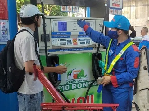 Xăng E10 sẽ được bán trên toàn quốc từ 1-6-2026