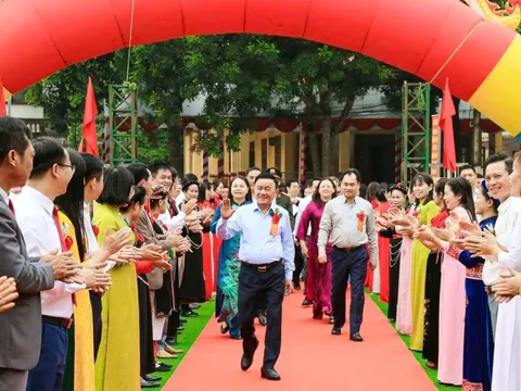 Thường trực Ban Bí thư dự Ngày hội Đại đoàn kết toàn dân tộc tại Lào Cai