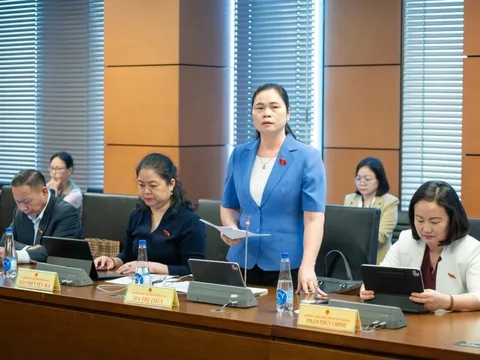 Đại biểu nói chính sách miễn phí SGK chưa rõ ràng, dễ gây áp lực