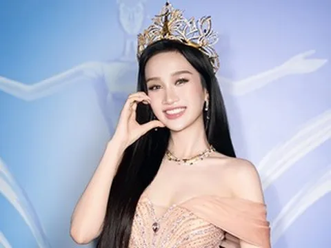 Hoa hậu Trà Giang tuổi 20 ngày càng gợi cảm, tiết lộ điều đặc biệt sau nhiệm kỳ