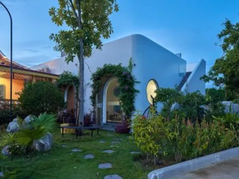 Kiến trúc sư chi 1,5 tỷ xây nhà trú bão cho gia đình và hàng xóm ở Quảng Ngãi