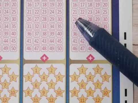 Trúng số 102 tỷ đồng, người chồng U70 'giả nghèo' để lừa vợ và cái kết