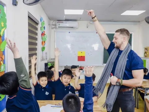 Chủ tịch UBND TPHCM chỉ đạo tăng cường quản lý lao động nước ngoài