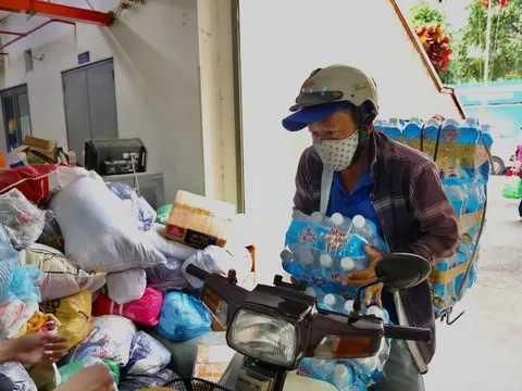 TPHCM dừng tiếp nhận hàng hóa ủng hộ bà con vùng bão lũ