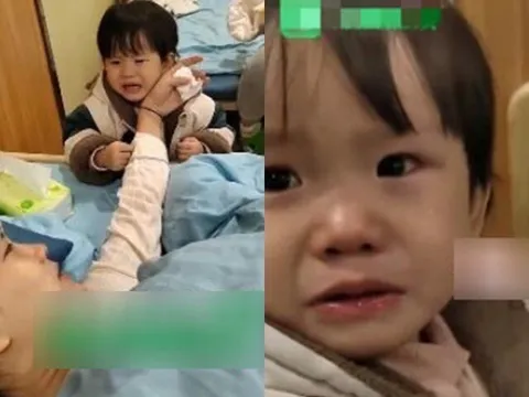 Bé gái 2 tuổi khóc suốt 40 phút khi thấy mẹ đau vì sinh em, hôn lên mặt mẹ rồi nói một câu khiến cả phòng nghẹn ngào