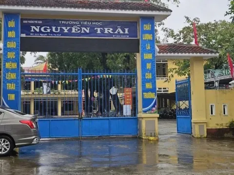 15 học sinh tiểu học ở Huế nôn ói, đau bụng khi ăn trưa bán trú