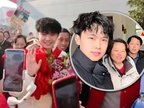 Tìm thấy gia đình sau hơn 20 năm bị bắt cóc, chàng trai có quyết định táo bạo