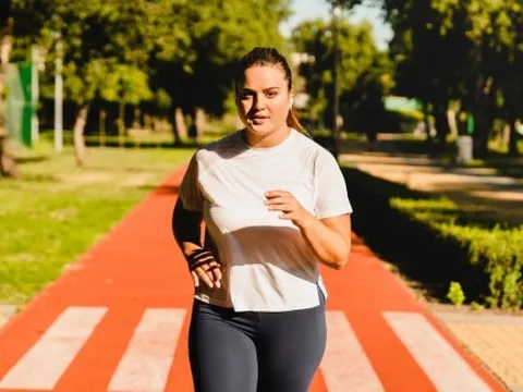 Xu hướng vận động 2025: Đi bộ dẫn đầu làn sóng sống khỏe