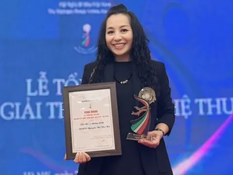 Đại tá Thu Hà đón tin vui, vợ chồng NSND Trịnh Kim Chi mặn nồng