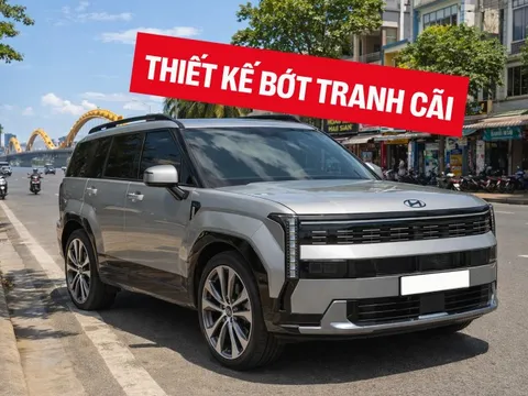 Đây có thể là Hyundai Santa Fe 2027: Phần đuôi gây tranh cãi được sửa lại, dễ có bản hybrid cắm sạc chạy 'full' 900km