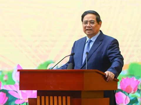 Thủ tướng gợi mở ngành nông nghiệp sang Algeria trồng chè, trồng lúa