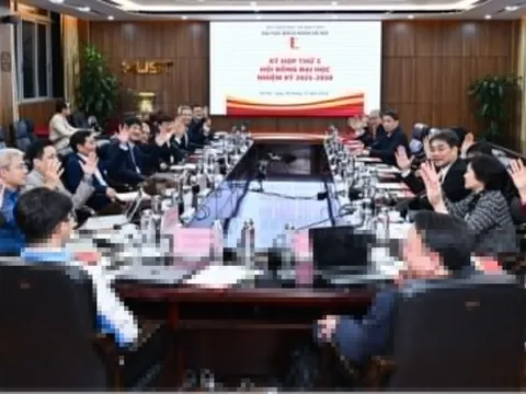 Bỏ hội đồng trường, ai điều hành trường đại học công lập từ hôm nay?