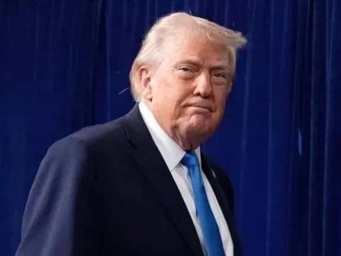 Ông Trump cảnh báo một quốc gia