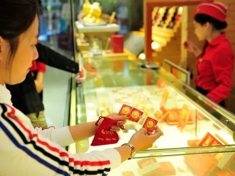 Công an phát cảnh báo đến người dân mua, bán, tích trữ vàng